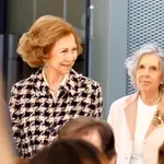 La Reina Sofía inaugura el nuevo centro de diálisis “Los Llanos III” de la Fundación Renal Íñigo Álvarez de Toledo