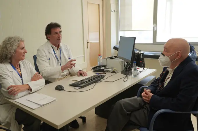 Un doctor de Vall d'Hebron, segundo paciente en el mundo en ser trasplantado de pulmón con cirugía 100% robótica