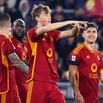 Dean Huijsen celebra un gol con la Roma