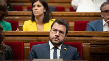 El president de la Generalitat, Pere Aragonès, en el Parlament de Cataluña