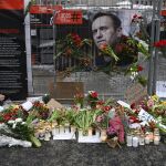VÍDEO: Las autoridades rusas amenazan a la madre de Navalni con enterrar el cadáver de su hijo en la misma cárcel