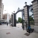 MADRID.-VÍDEO: Cierran el Retiro y otros ocho parques de Madrid hasta mañana lunes por fuertes vientos