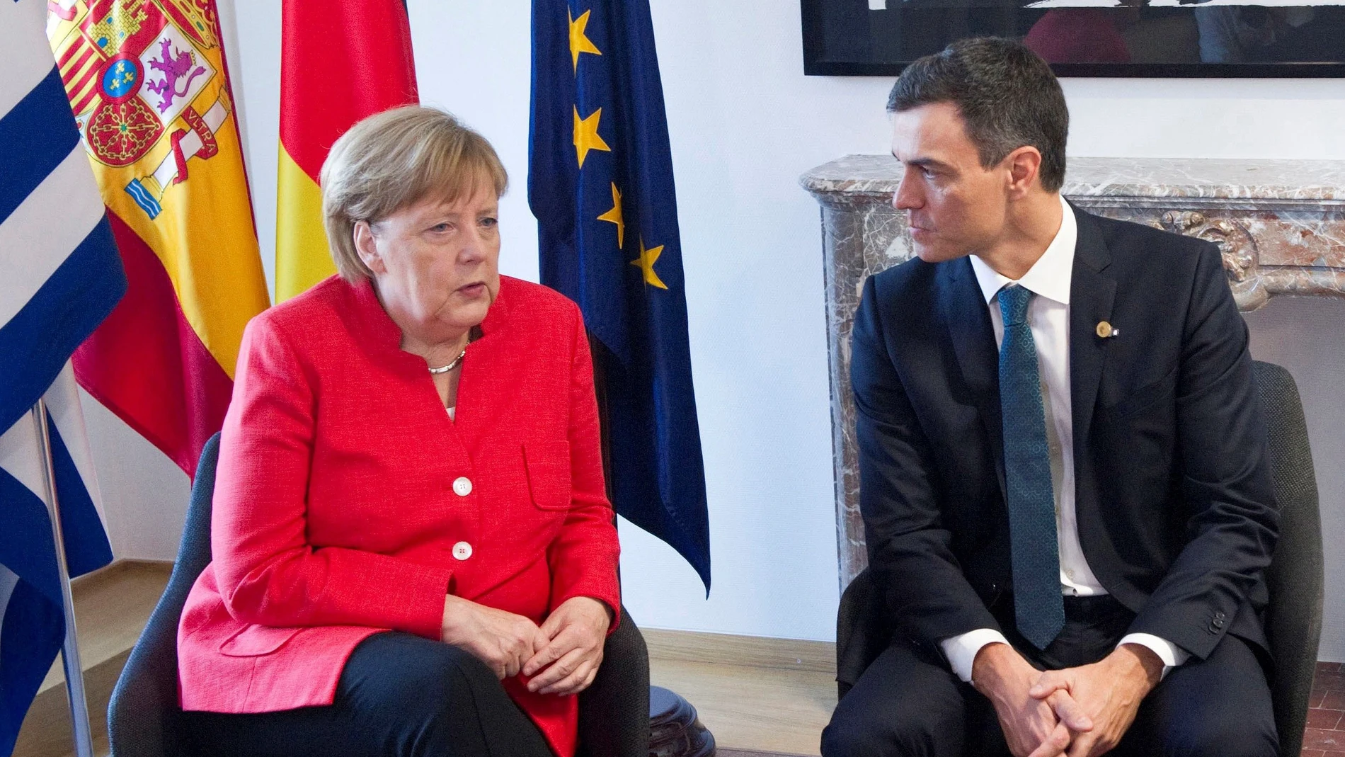 El presidente del Gobierno español, Pedro Sánchez, inició hoy la última jornada del Consejo Europeo con una reunión con la canciller alemana, Angela Merkel, en 2018. 