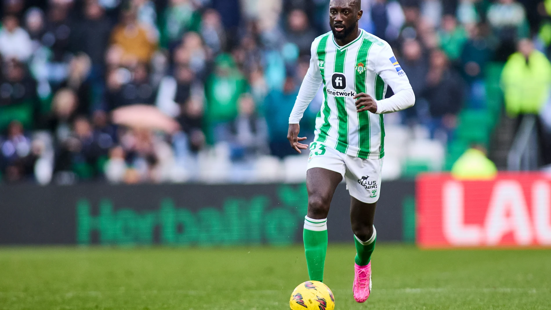Youssouf Sabaly of Real Betis in action during the Spanish league, La Liga EA Sports, football match played between Real Betis and Athletic Club at Benito Villamarin stadium on February 25, 2024, in Sevilla, Spain. AFP7 25/02/2024 ONLY FOR USE IN SPAIN