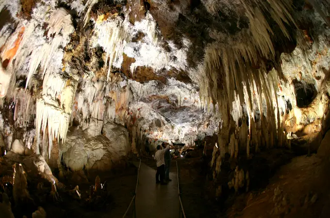 Esta es la mejor cueva de España que merece la pena visitar en marzo
