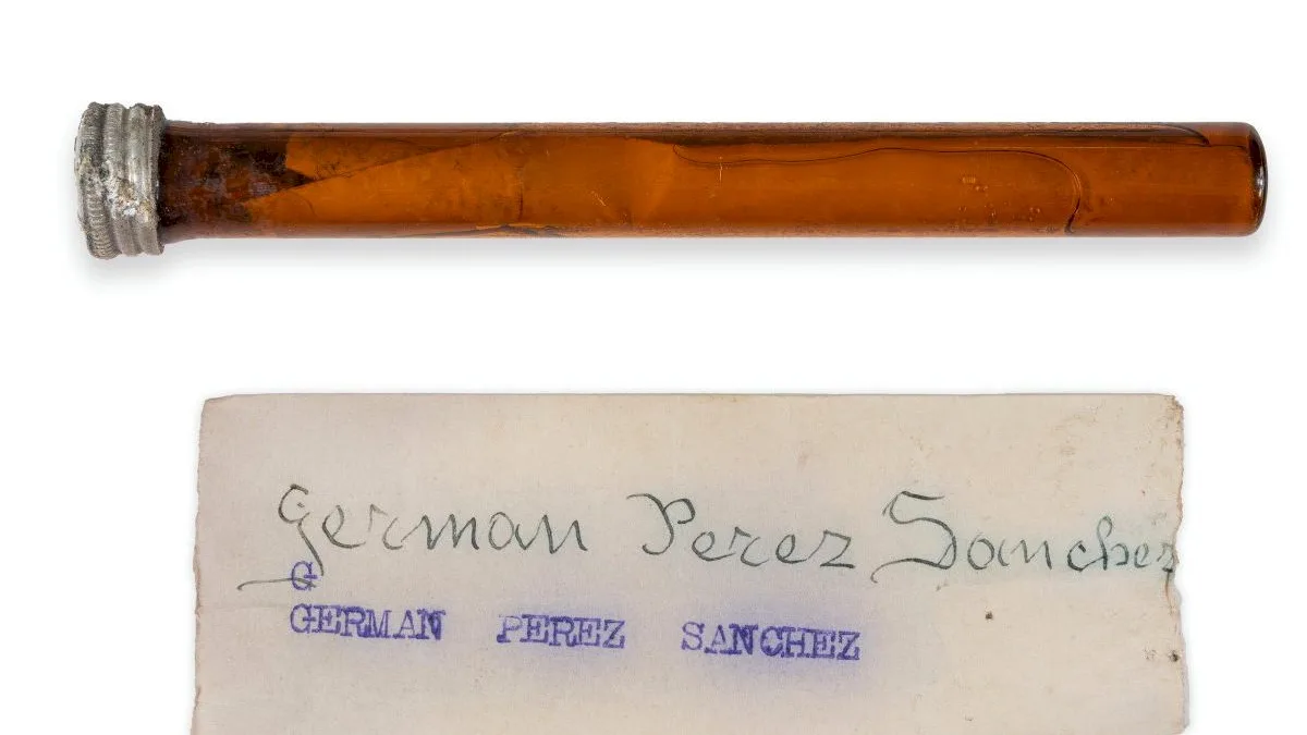 El papel en una botella que puso nombre a Germán 82 años después 