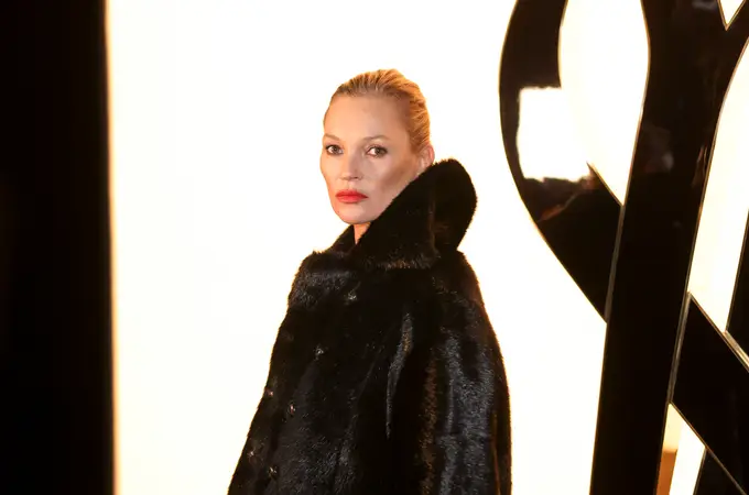 De Kate Moss a Carla Bruni, así ha sido el `front row´ del desfile de Saint Laurent en la Semana de la Moda de París