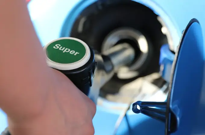 Cómo ahorrar en combustible en un viaje largo en coche