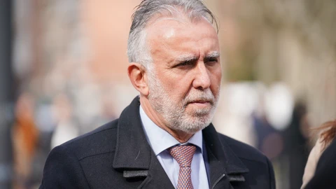 Ángel Víctor Torres visita Vitoria