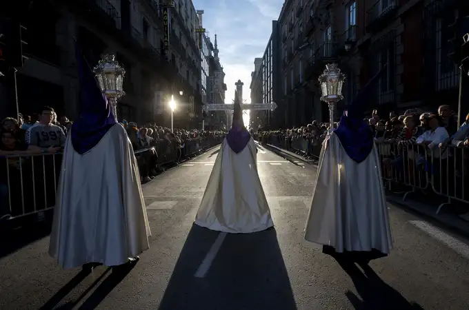 Sol, el paso obligado de la Semana Santa madrileña