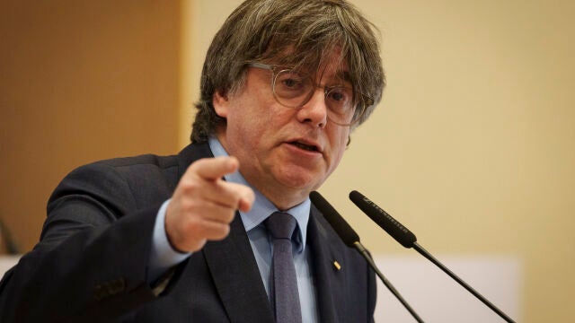 Carles Puigdemont interviene en un acto del Consejo de la República.