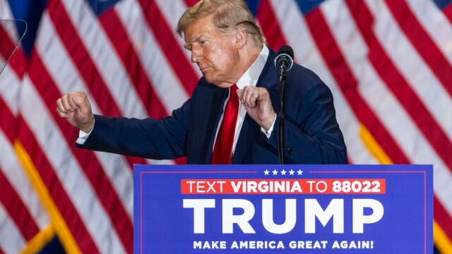 Donald Trump holds rally ahead of Super Tuesday in Richmond, Virginia