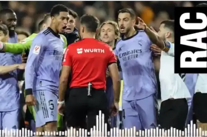 La inesperada reacción de RAC1 a lo que hizo Gil Manzano en el final del Valencia - Real Madrid