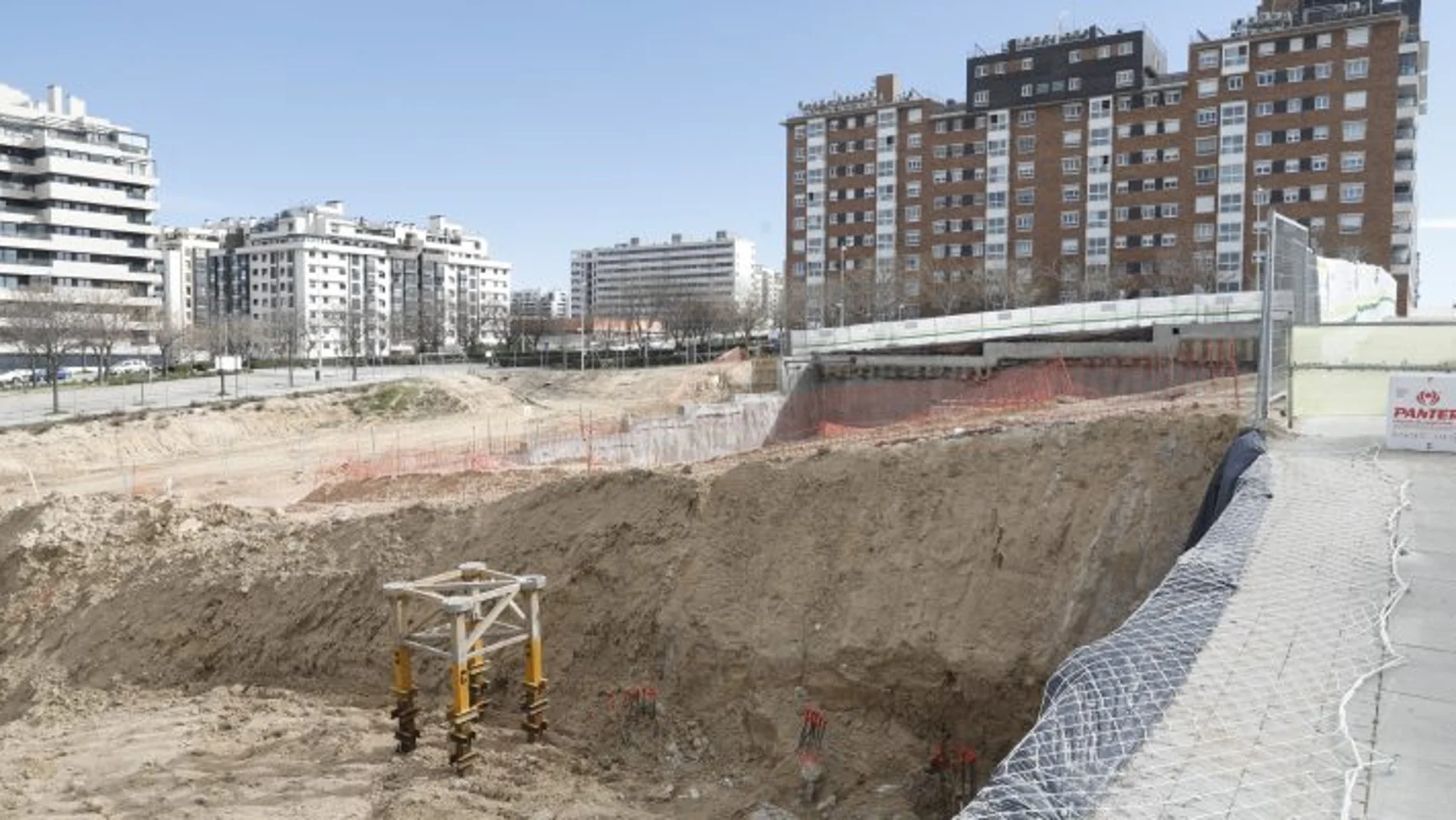 Imagen de construcción de viviendas en Madrid