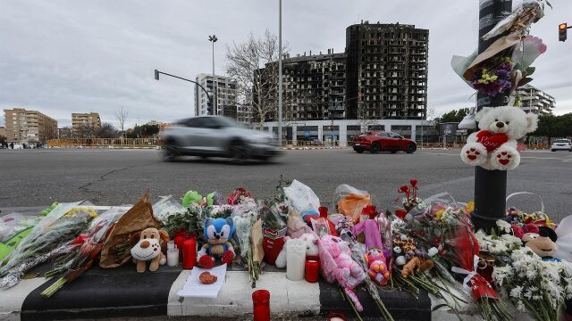 La Catedral de Valencia acogerá el lunes una misa funeral en memoria de las víctimas del incendio de Campanar