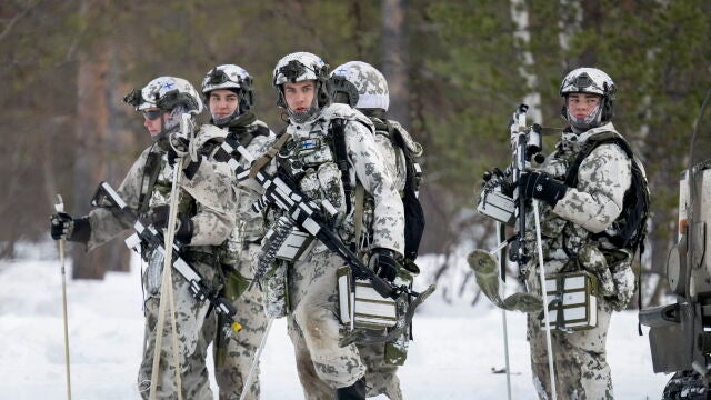 Maniobras militares conjuntas de los ejércitos de Suecia y Finlandia en Hetta (Finlandia) en marzo de 2024