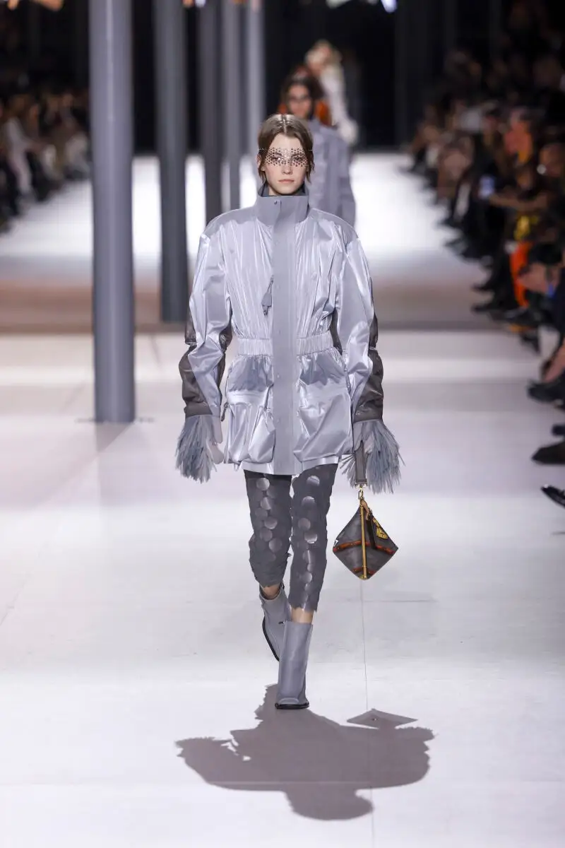 France Fashion Louis Vuitton 24/25