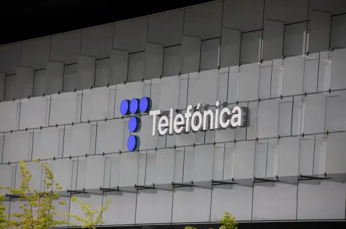 Telefónica lanza una OPA de exclusión para hacerse con otro 5,65% de su filial alemana por hasta 395 millones 
