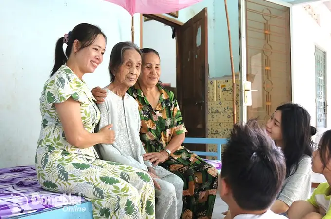 Una vietnamita quiere arrebatarle el puesto a una española como la mujer más vieja del mundo