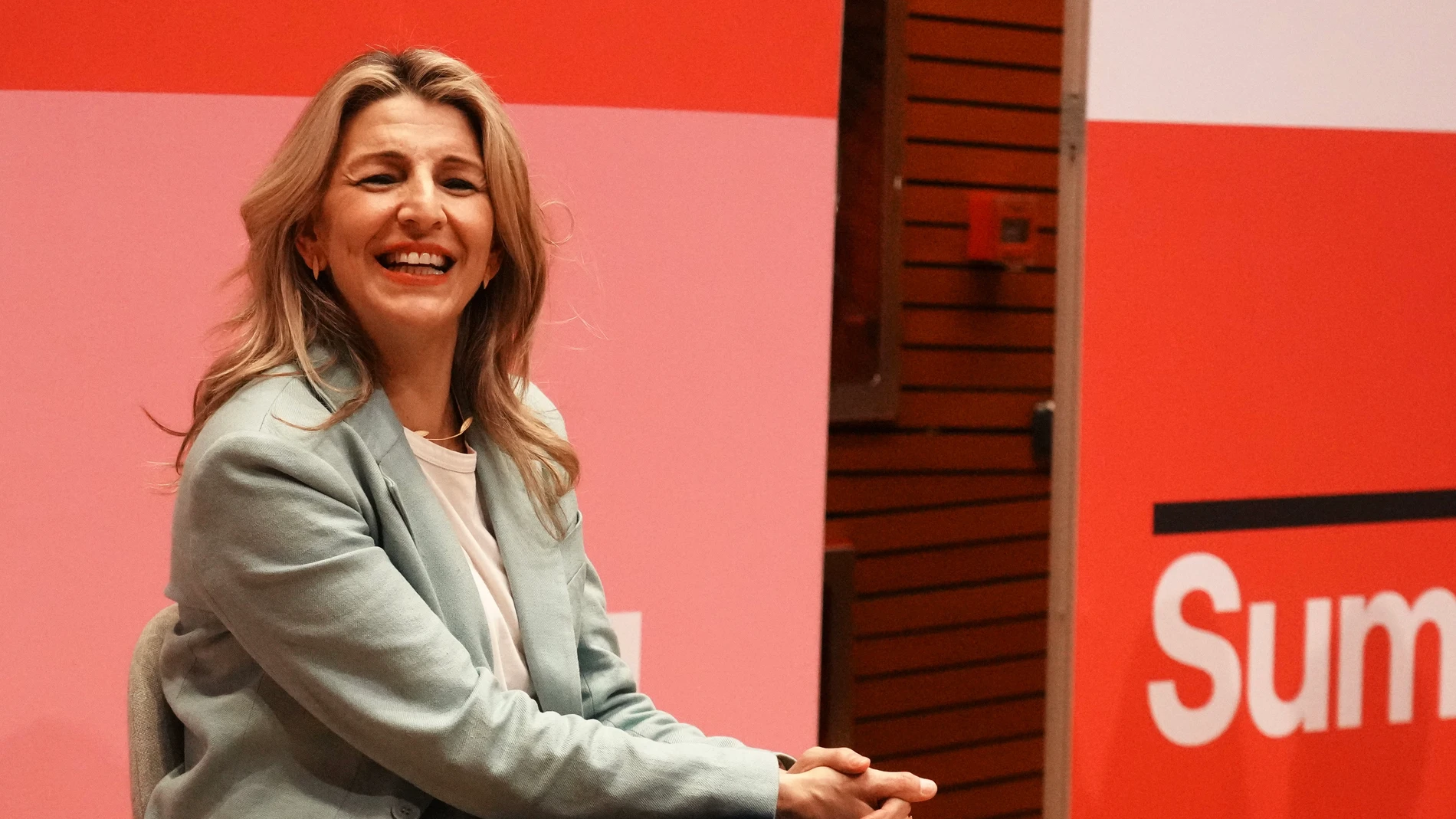 La vicepresidenta segunda y ministra de Trabajo y Economía Social, Yolanda Díaz, durante el acto ‘Ampliando lo público con políticas feministas’, en el Palacio Euskalduna, a 6 de marzo de 2024, en Bilbao, Vizcaya, País Vasco (España). Yolanda Díaz acompaña a la candidata a lehendakari de Sumar en Euskadi, Alba García, en un acto en pro de políticas feministas, en el que también intervendrá Alba García, que encabeza la lista de la alianza electoral conformada por Sumar Mugimendua, Ezker Anitza...