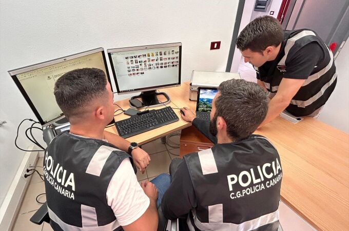 Agentes de la Policía Canaria