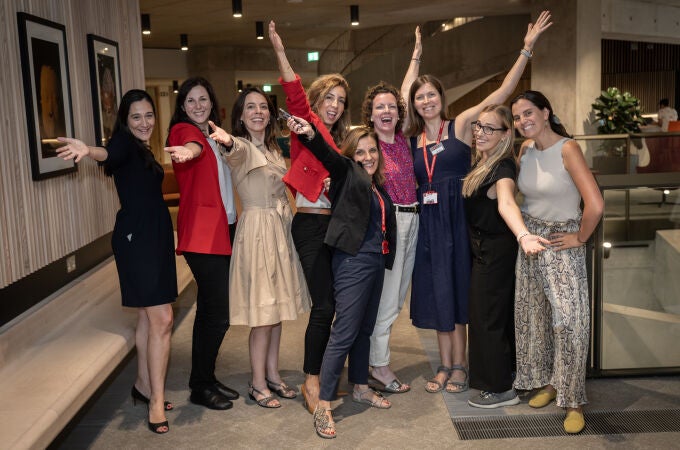 Banco Santander refuerza su compromiso con el liderazgo femenino