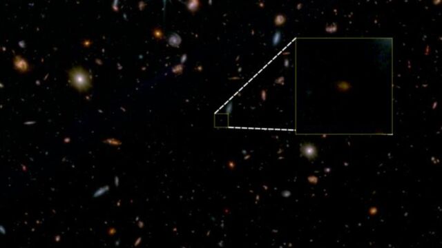 Imagen coloreada de la galaxia JADES-GS-Z7-01-QU
