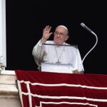 El Papa reclama caminos "sin presiones ni desgarros" para tener una mayor presencia de mujeres en la Iglesia