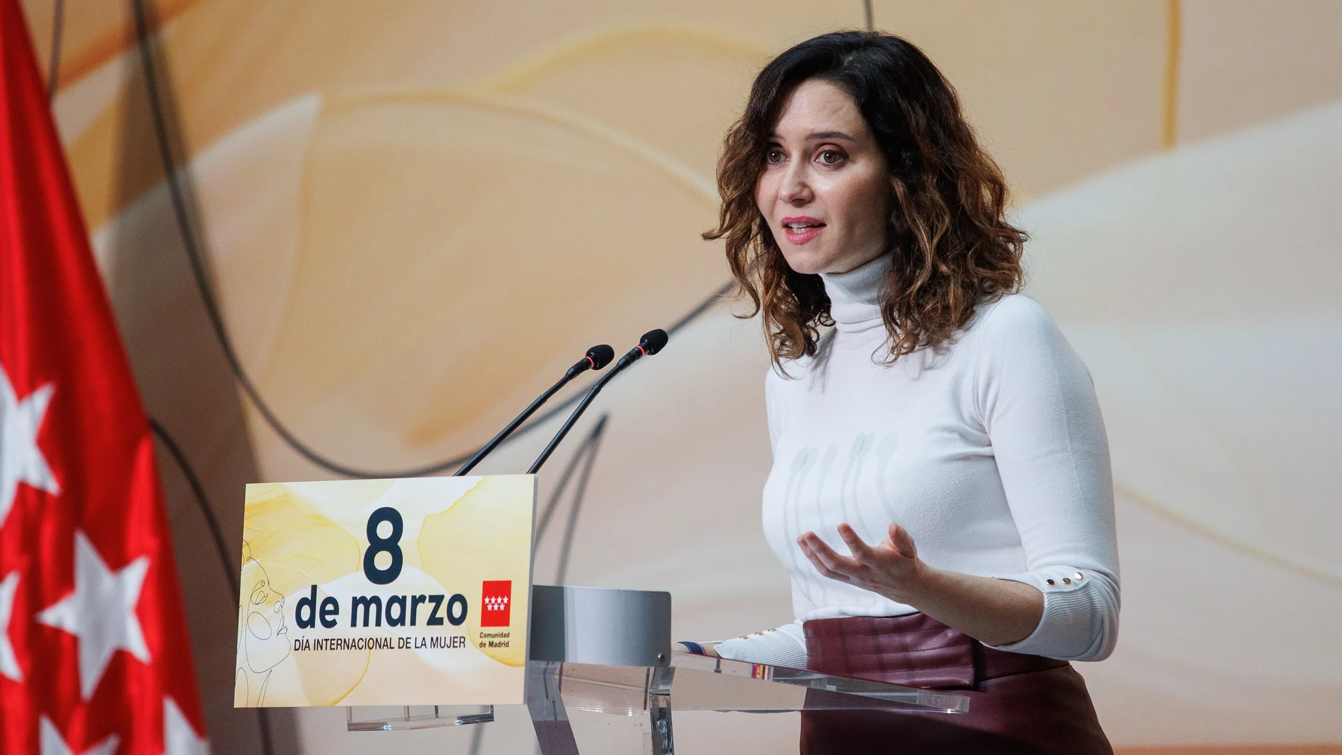 La presidenta de la Comunidad de Madrid, Isabel Díaz Ayuso, preside el acto institucional de entrega de los Reconocimientos 8 de Marzo, en la Real Casa de Correos, a 8 de marzo de 2024, en Madrid (España).