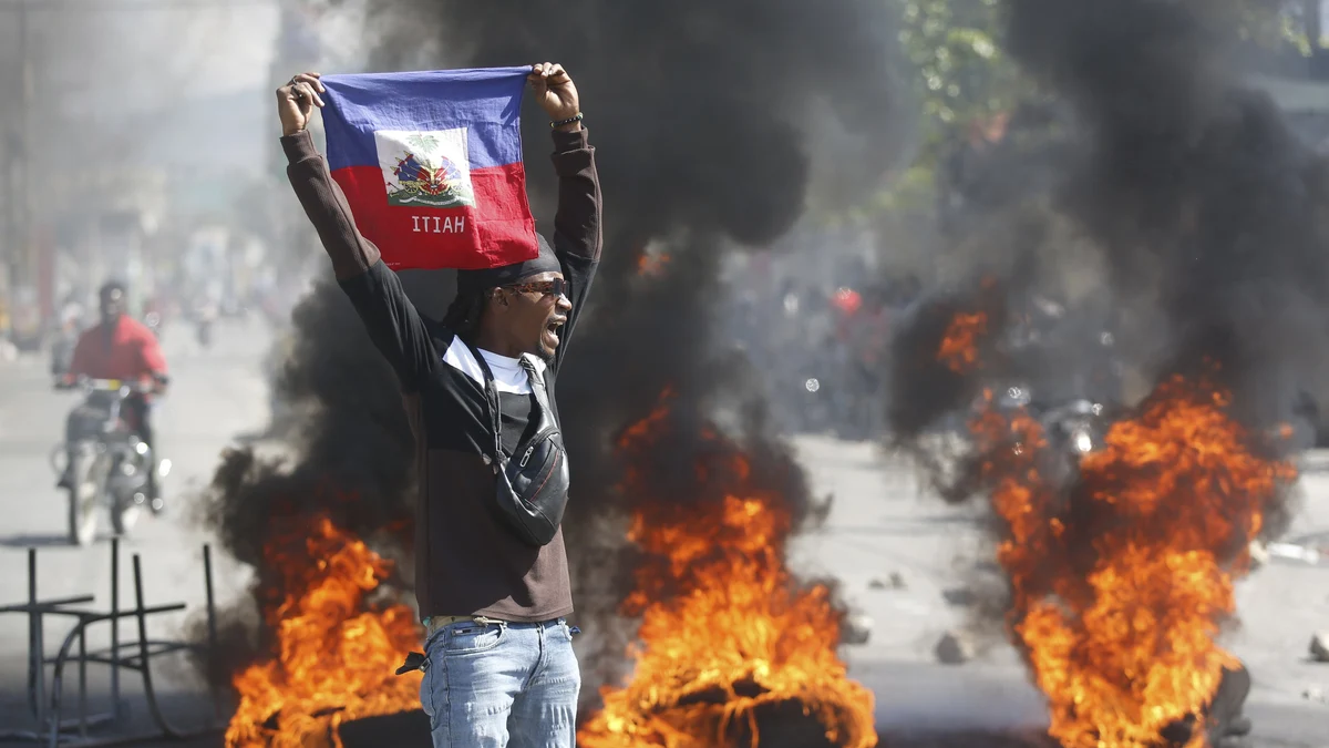 La renuncia del primer ministro no ataja violencia de las pandillas en Haití