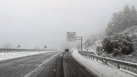 Temporal de nieve en El Bierzo este viernes.