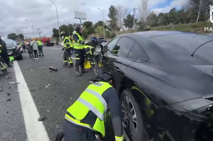 Una fuerte granizada en Madrid provoca accidentes y choques en la A3, a la altura de Rivas