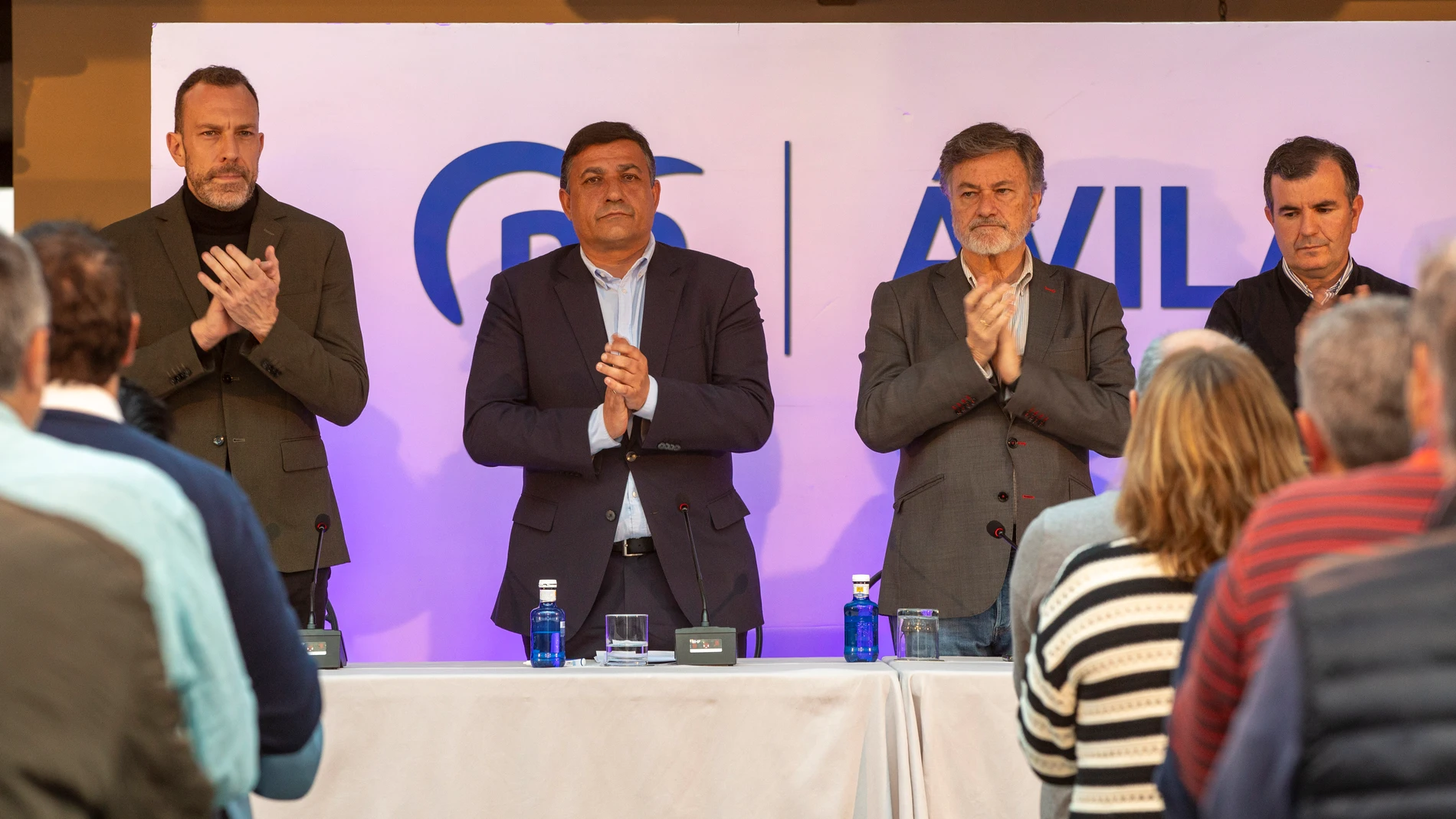 Francisco Vázquez junto a Carlos García y Héctor Palencia, en Ávila