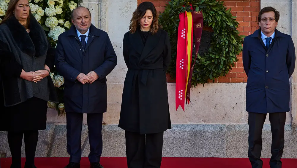 El alcalde de Madrid, José Luis Martínez-Almeida y la presidenta de la Comunidad de Madrid, Isabel Díaz Ayuso,