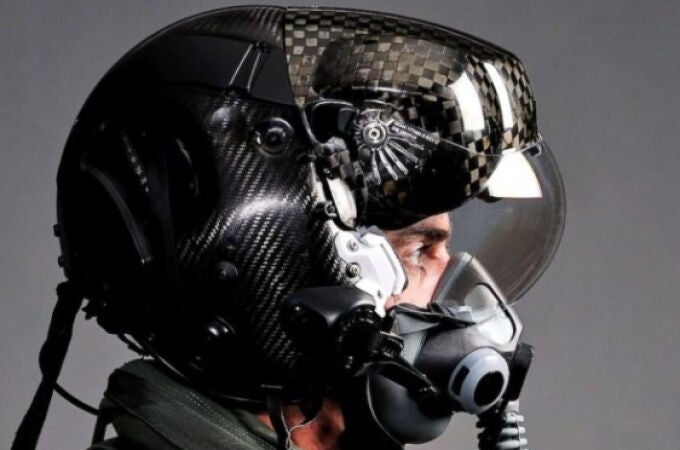 Así es el casco de 400.000 dólares que usan los pilotos de los cazas F-35.