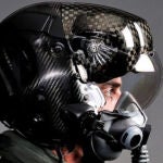 Así es el casco de 400.000 dólares que usan los pilotos de los cazas F-35.