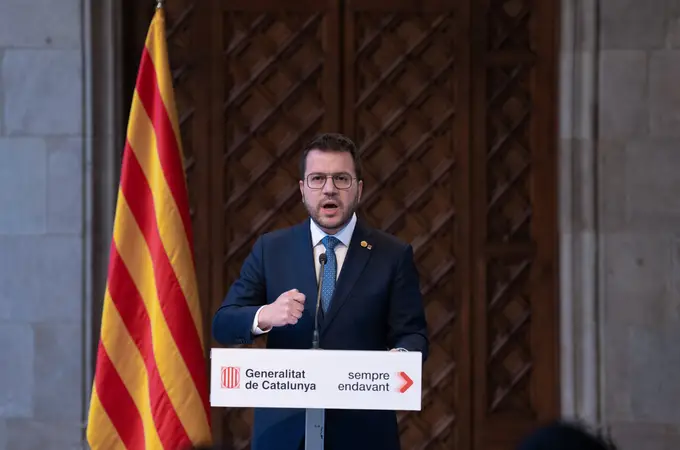 Aragonès lanza un pulso a Puigdemont con la fecha electoral del 12 de mayo