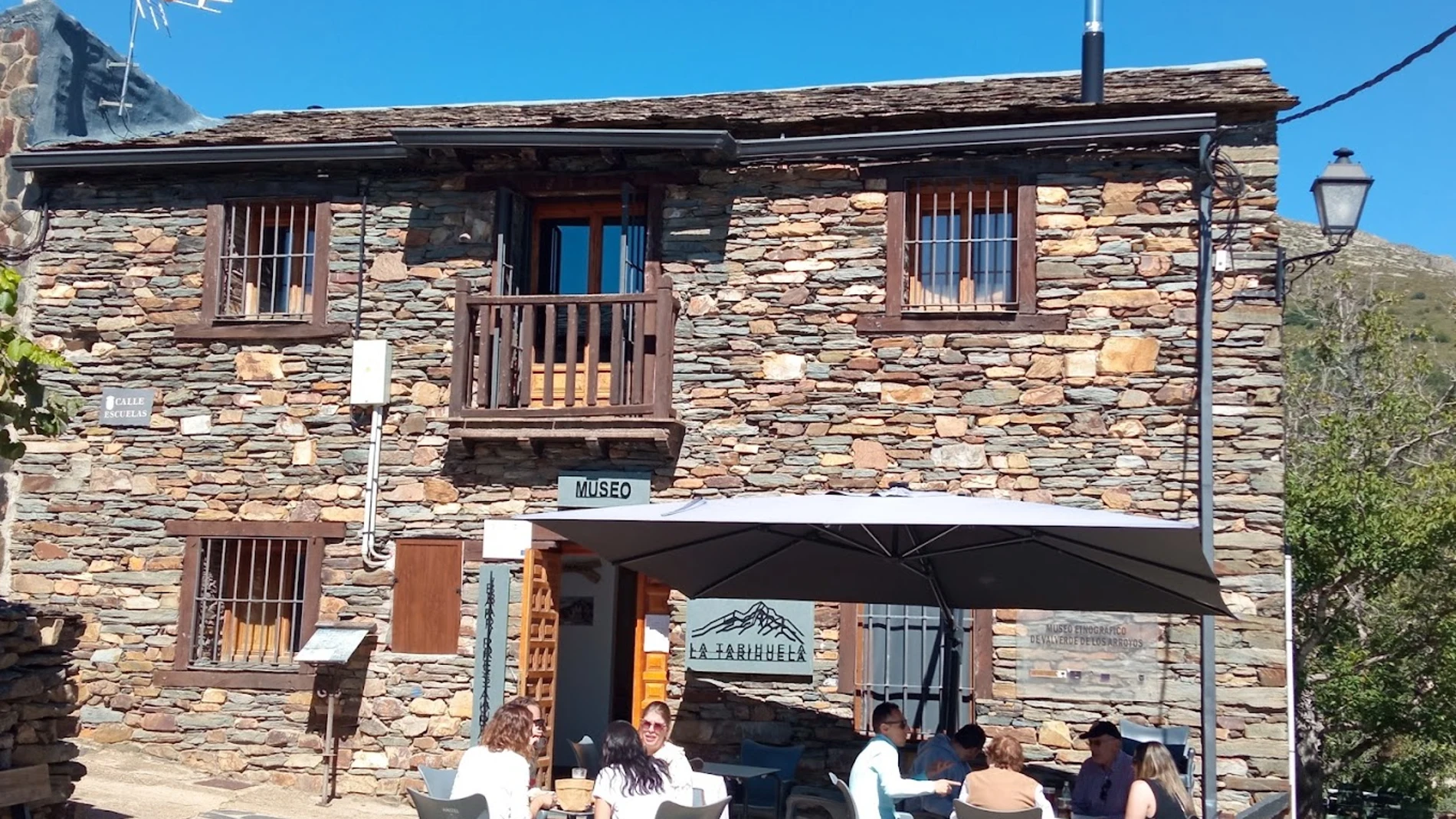 Restaurante "La Tarihuela" en Valverde de los Arroyos (Guadalajara)
