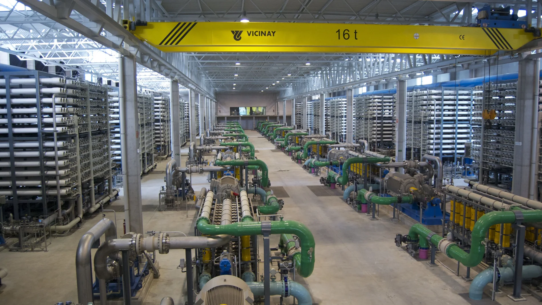 Vista panorámica del interior de la planta desaladora de Torrevieja de Accion