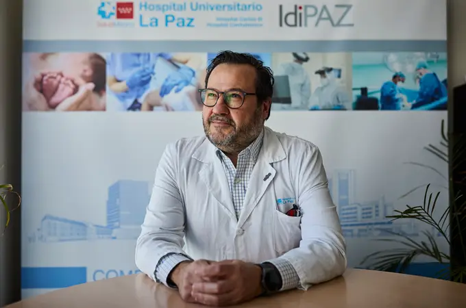 Dr. Álvaro Fernández: «Tratamos con métodos poco invasivos enfermedades vasculares impensables hace años»
