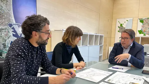 El edil de Urbanismo se ha reunido con miembros de Asicval