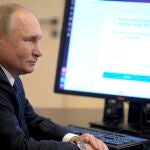 Rusia.- Putin vota por Internet en las elecciones presidenciales rusas