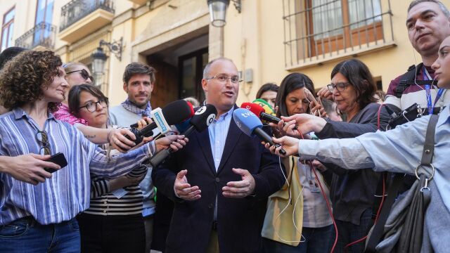 Tellado apuesta por "unificar el voto del constitucionalismo" en las elecciones catalanas