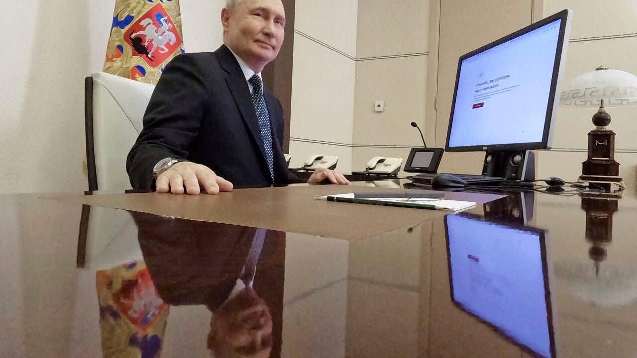 プーチン大統領、自分に合わせた大統領選挙の勝者を宣言