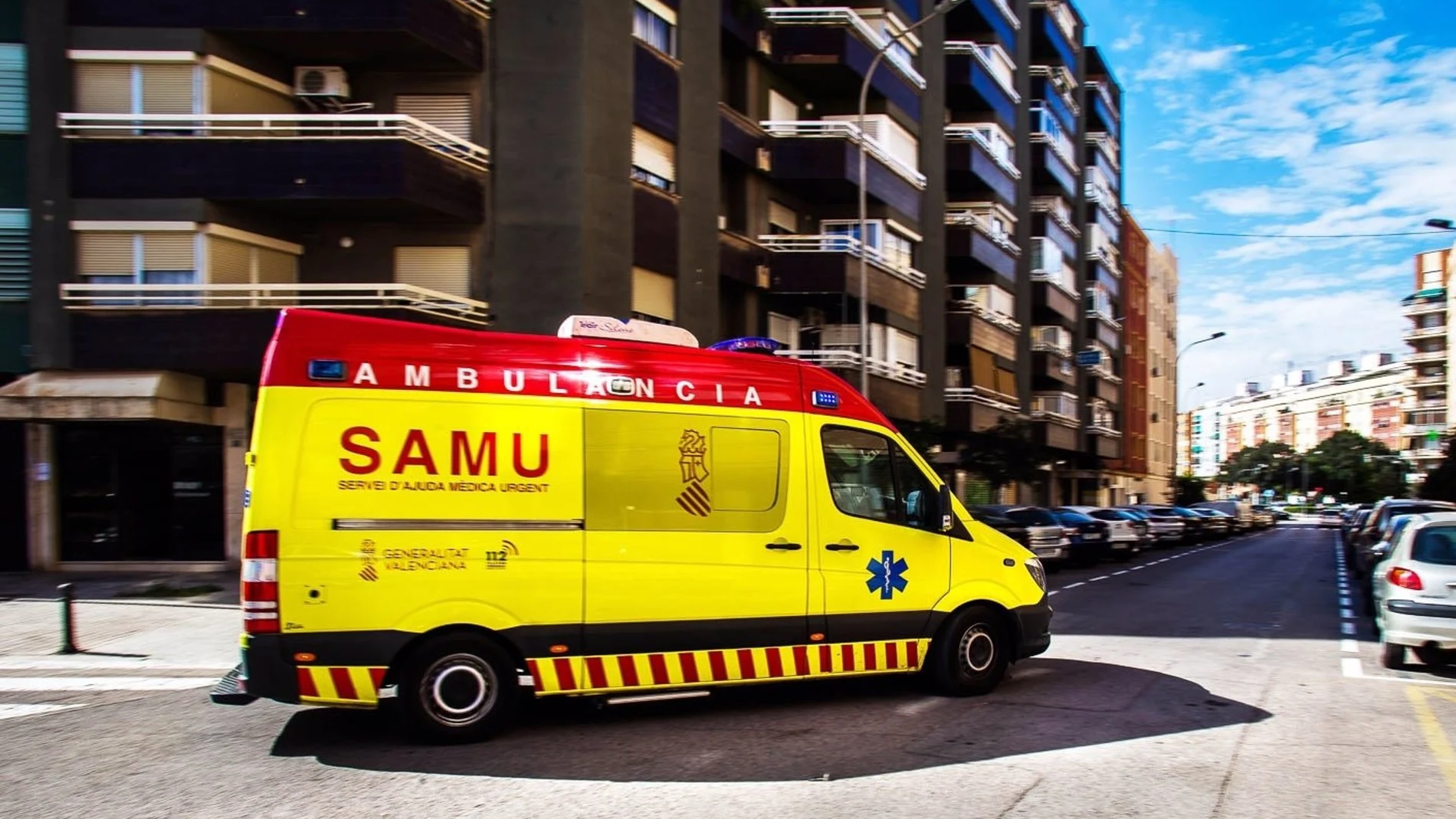 Fallece un hombre de 82 años en un accidente de coche en Alzira (Valencia)