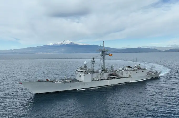 La fragata Navarra regresa a España tras participar en el mayor ejercicio de guerra antisubmarina de la OTAN
