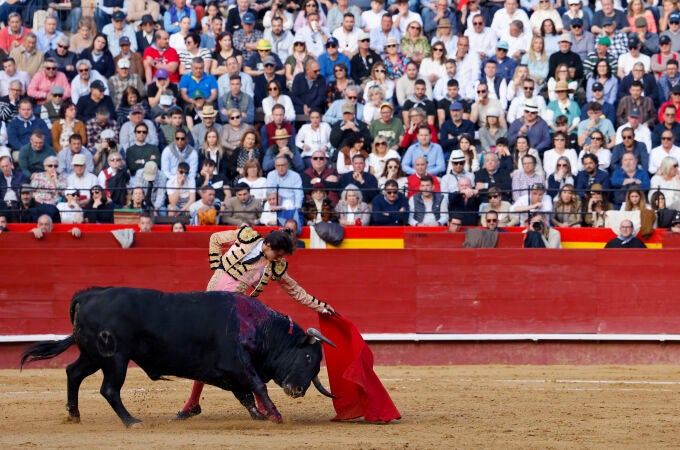 Corrida de toros de la Feria de Fallas, con toros de Victoriano del Río y Cortés para Castella, Roca Rey y Pablo Aguado