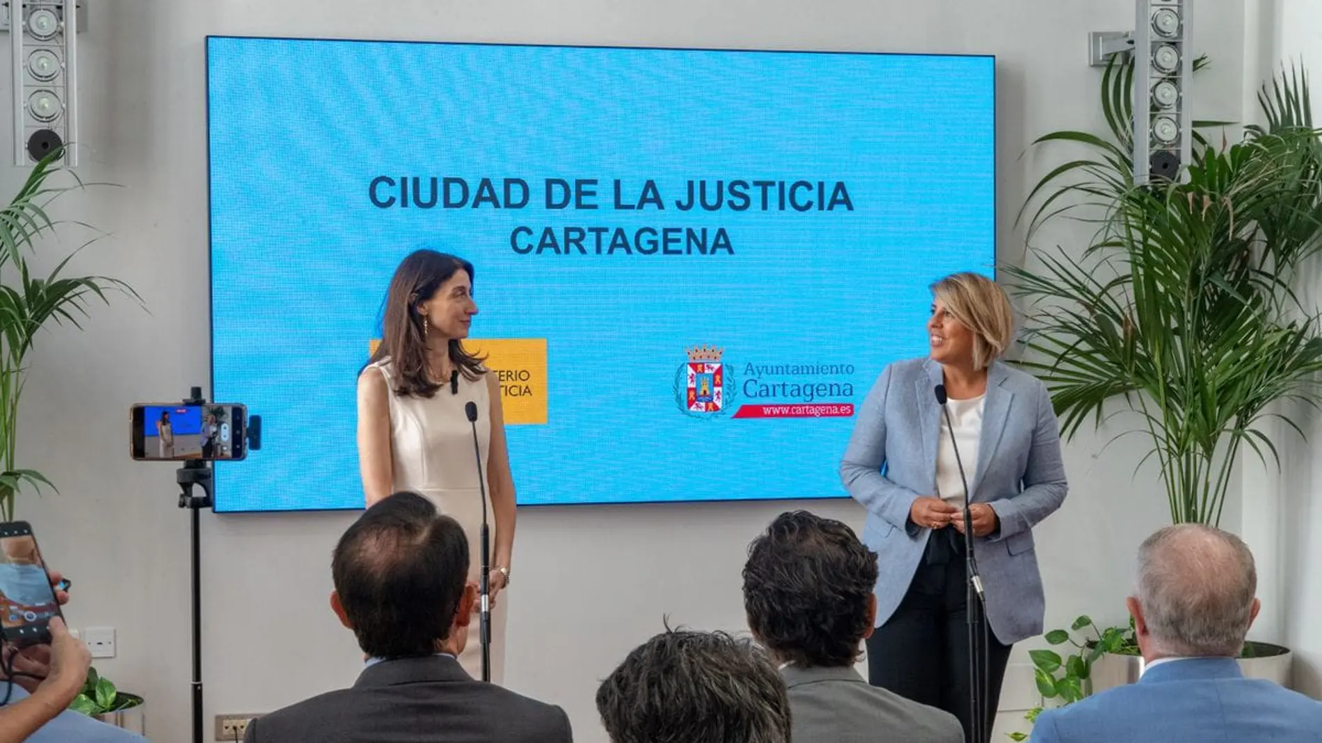 Noelia Arroyo advierte de que sin presupuesto la Ciudad de la Justicia se retrasará otro año más