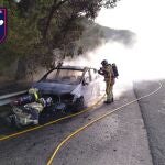 Incendio de un vehículo en Puerto de la Cadena