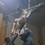 Subida al paso del Cristo de la Salud, de la hermandad de San Bernardo (Sevilla)